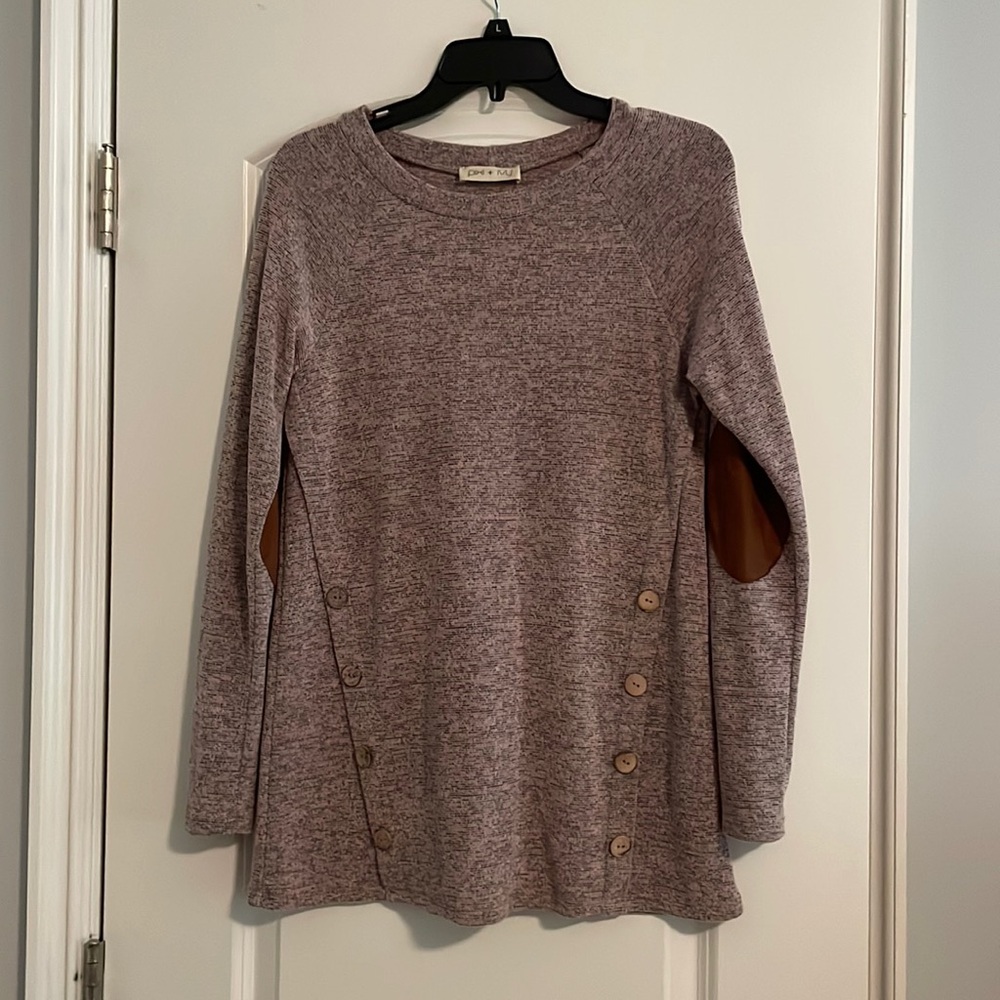 pink sweater